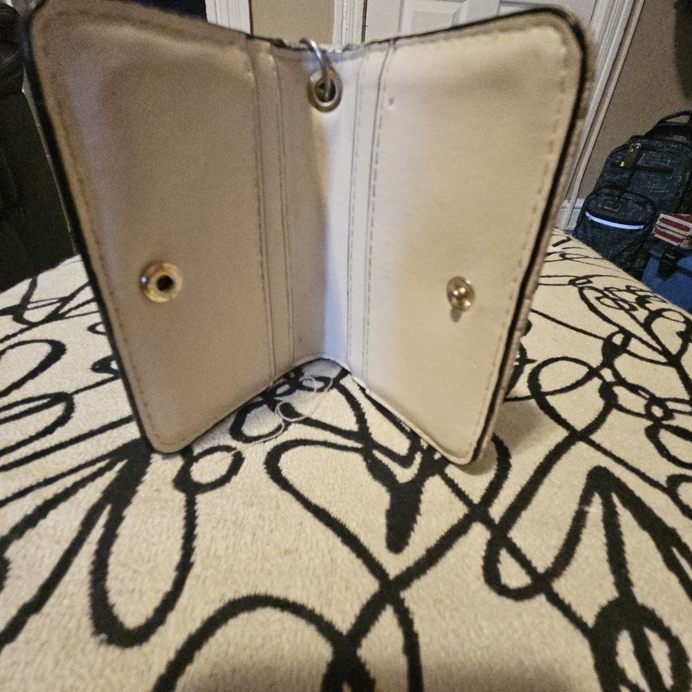 Victoria's SecretFlap Card Case Keychain - Picture 3 of 6